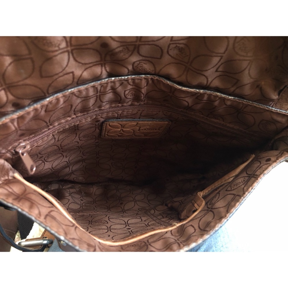 Vintage genuine leather Fossil flap crossbody bag - Picture 5 of 8
